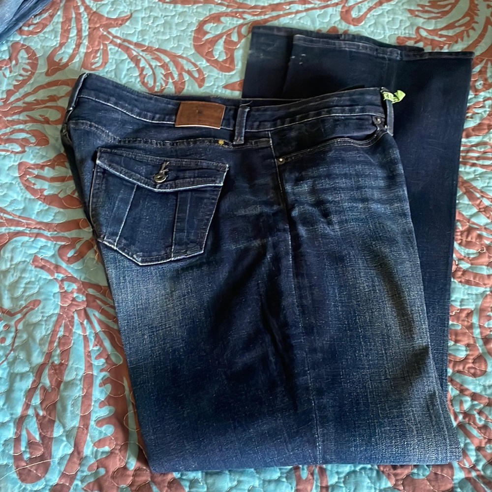 Lucky bootcut